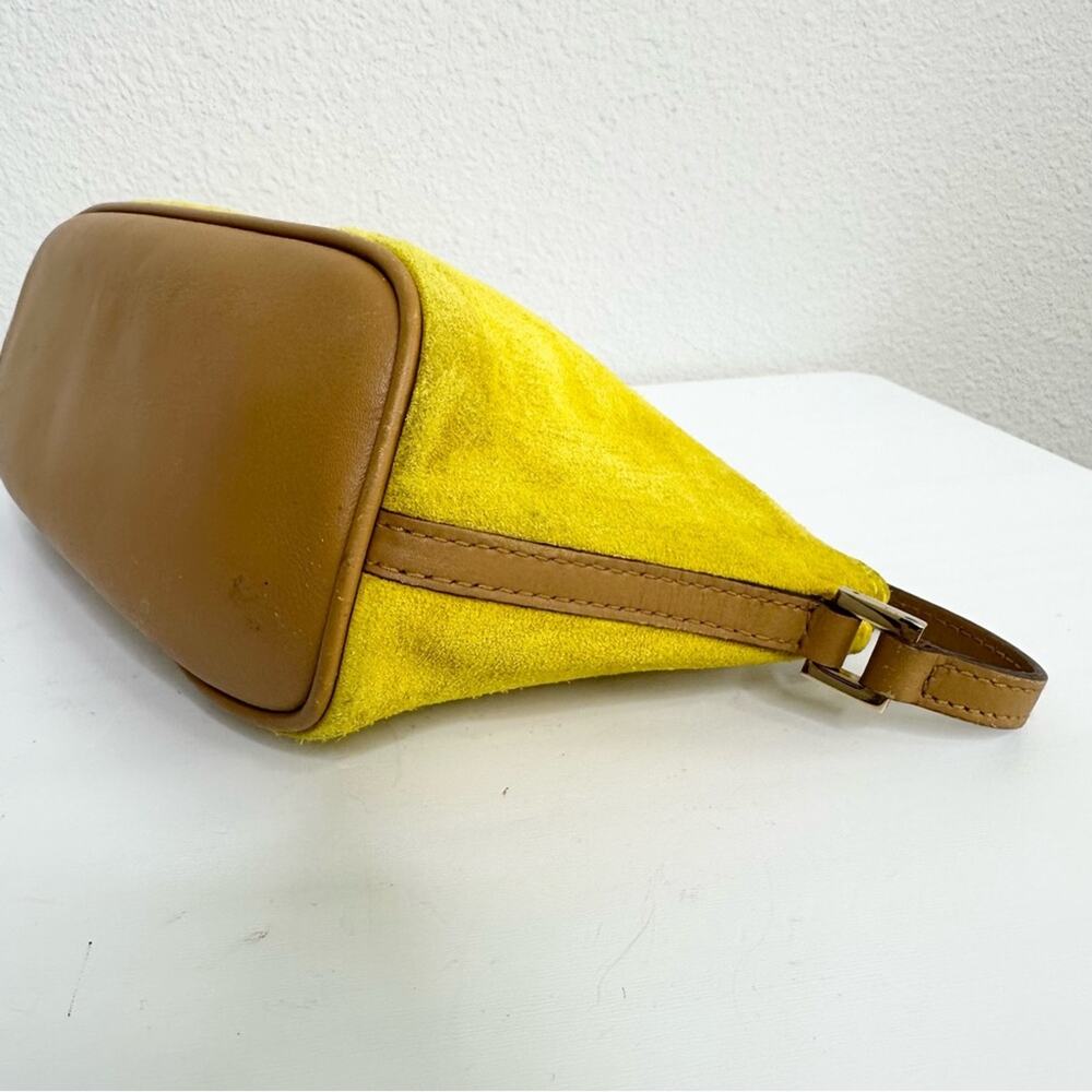 GUCCI Vintage Yellow Suede Shoulder Small Boat Bag Made in Italy Rare 90s Style - Picture 6 of 10